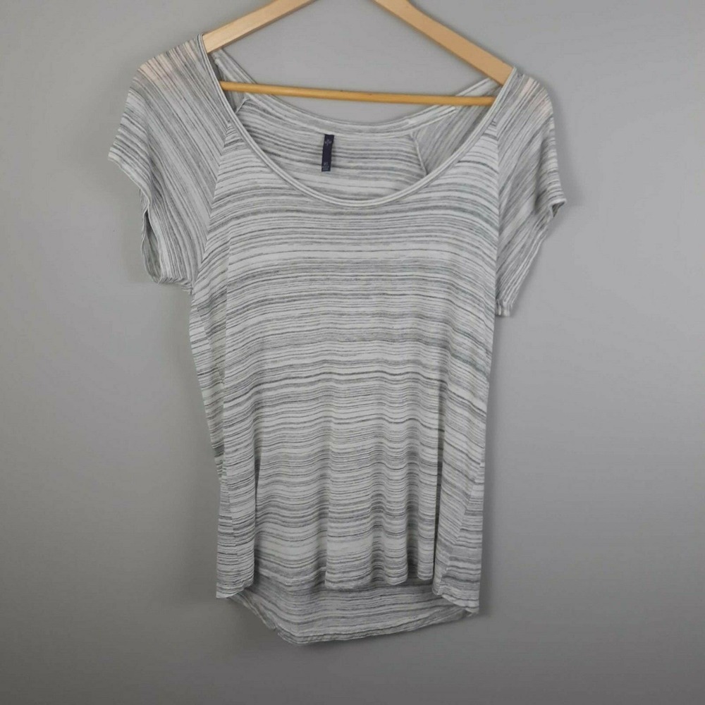 NYDJ Slinky Tee Womens XS Lightweight Scoop Neck Striped Gray Relaxed Comfy